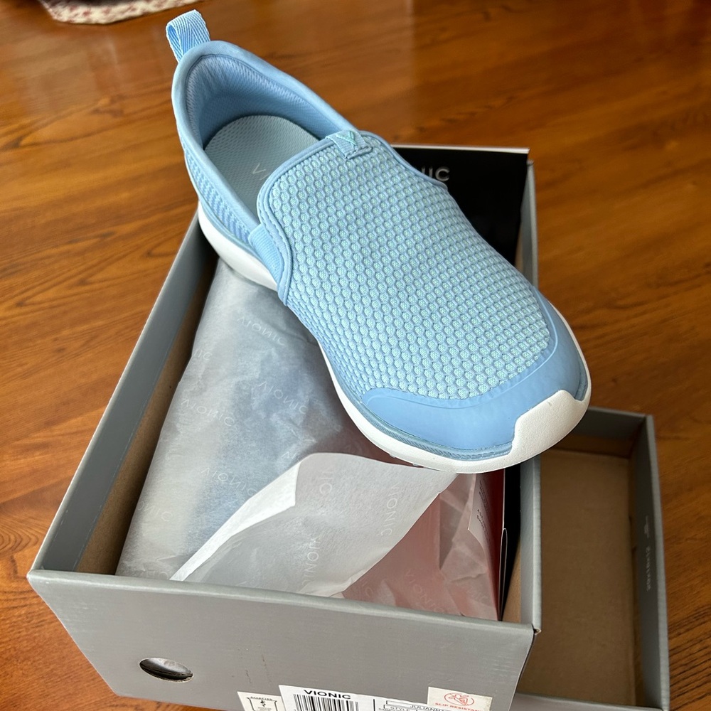 VIONIC Julianna Slip On